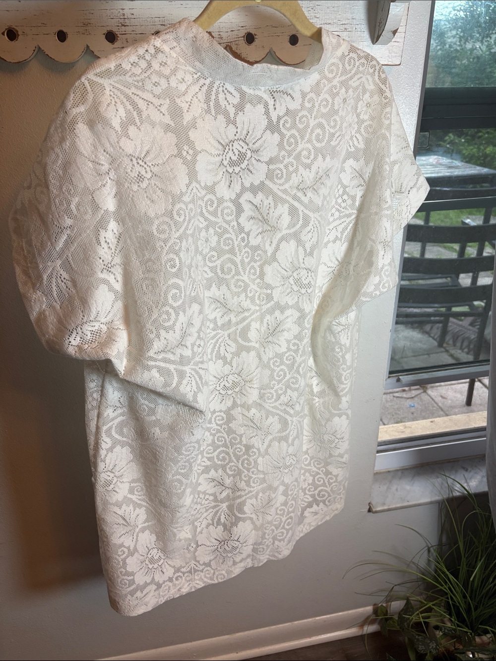 Vintage Dweese Design Women's White Lace cover up large